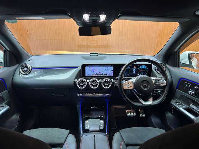 メルセデス・ベンツ ＧＬＡ２００ｄ 4マチック AMGライン 千葉県 2020(令2)年 5.1万km ポーラホワイト パノラマＳＲ　/純正ナビ　/３６０°カメラ　/ＡＣＣ　/ハーフレザーシート　/シートヒーター　/パワーシート　/マルチビームＬＥＤ　/ハイビームアシスト　/電動リアゲート　/ＥＴＣ　/純正１９インチＡＷ