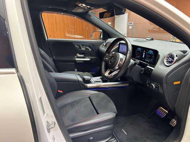 メルセデス・ベンツ ＧＬＡ２００ｄ 4マチック AMGライン 千葉県 2020(令2)年 5.1万km ポーラホワイト パノラマＳＲ　/純正ナビ　/３６０°カメラ　/ＡＣＣ　/ハーフレザーシート　/シートヒーター　/パワーシート　/マルチビームＬＥＤ　/ハイビームアシスト　/電動リアゲート　/ＥＴＣ　/純正１９インチＡＷ