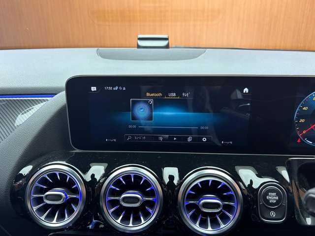 メルセデス・ベンツ ＧＬＡ２００ｄ 4マチック AMGライン 千葉県 2020(令2)年 5.1万km ポーラホワイト パノラマＳＲ　/純正ナビ　/３６０°カメラ　/ＡＣＣ　/ハーフレザーシート　/シートヒーター　/パワーシート　/マルチビームＬＥＤ　/ハイビームアシスト　/電動リアゲート　/ＥＴＣ　/純正１９インチＡＷ