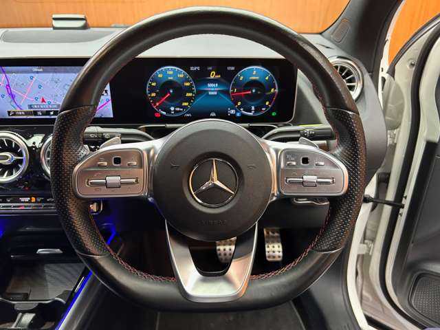 メルセデス・ベンツ ＧＬＡ２００ｄ 4マチック AMGライン 千葉県 2020(令2)年 5.1万km ポーラホワイト パノラマＳＲ　/純正ナビ　/３６０°カメラ　/ＡＣＣ　/ハーフレザーシート　/シートヒーター　/パワーシート　/マルチビームＬＥＤ　/ハイビームアシスト　/電動リアゲート　/ＥＴＣ　/純正１９インチＡＷ