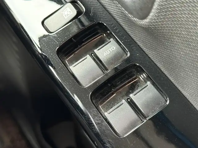 スズキ スペーシア カスタム HYBRID GS 千葉県 2018(平30)年 2.7万km ブリスクブルーM 純正ナビ（CD/DVD/Bluetooth）/スズキセーフティサポート/・デュアルセンサーブレーキサポート/・誤発進抑制機能/・車線逸脱警報/・ふらつき警報/・先行車発進お知らせ機能/・標識認識機能/・後退時ブレーキサポート/・後方誤発進抑制機能/・リヤパーキングセンサー/プッシュスタート/アイドリングストップ/フォグランプ/リヤ席サイドサンシェード/ヘッドアップディスプレイ