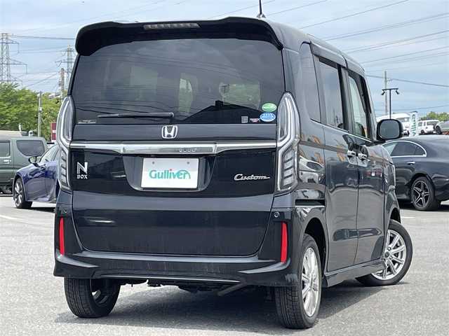 ホンダ Ｎ ＢＯＸ カスタム G L ホンダセンシング 道央・札幌 2018(平30)年 7.6万km クリスタルブラックパール ４WD/純正ディーラーOPナビ/CD/DVD/BT/フルセグ/ホンダセンシング/衝突被害軽減ブレーキ/横滑り防止装置/アダプティブクルーズコントロール/レーンキープアシスト/リヤコーナーセンサー/バックカメラ/ビルトインETC/アイドリングストップ/ECONモード/片側パワースライドドア/前席シートヒーター/ステアリングリモコン/プッシュスタート/スマートキー/LEDヘッドライト/オートライト/オートハイビーム/フォグランプ/電動格納ミラー/ヒーテッドドアミラー/ウィンカーミラー/純正ラバーフロアマット/ドアバイザー/スペアキー