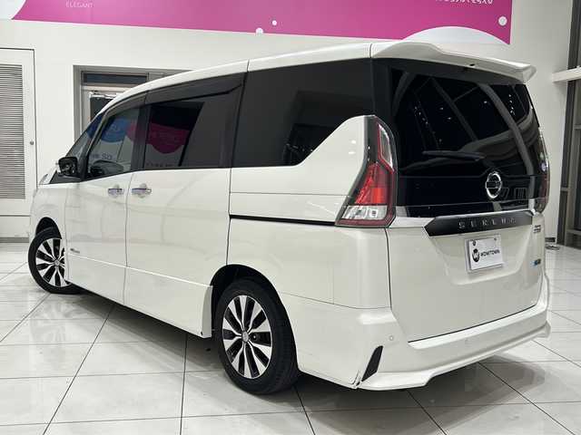 日産 セレナ ハイウェイスター 埼玉県 2017(平29)年 6.3万km ブリリアントホワイトパール エマージェンシーブレーキ/フリップダウンモニター/純正9インチナビ/　　CD/DVD/BT/フルセグ/アラウンドビューモニター/両側パワースライドドア/クルーズコントロール/LEDオートライト/純正16インチアルミホイール/ステアリングスイッチ/USBポート/ビルトインETC/禁煙車