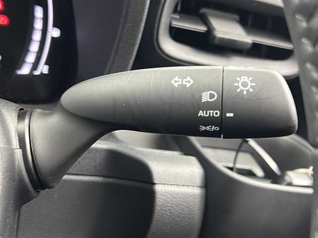 トヨタ シエンタ Z 三重県 2023(令5)年 0.8万km ブラック 禁煙車/純正ナビ機能付き１０．５インチディスプレイオーディオ/トヨタセーフティセンス/衝突軽減ブレーキ/ブラインドスポットモニター/レーンキープアシスト /パノラミックビューモニター/両側パワースライドドア/純正ビルトインＥＴＣ２．０/DN席シートヒーター/ステアリングヒーター/MTモード付きAT/革巻きステアリング/LED/純正前後ドライブレコーダー