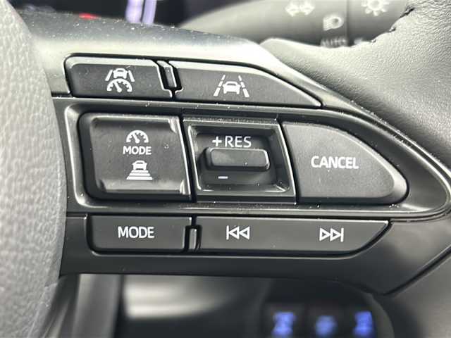 トヨタ シエンタ Z 三重県 2023(令5)年 0.8万km ブラック 禁煙車/純正ナビ機能付き１０．５インチディスプレイオーディオ/トヨタセーフティセンス/衝突軽減ブレーキ/ブラインドスポットモニター/レーンキープアシスト /パノラミックビューモニター/両側パワースライドドア/純正ビルトインＥＴＣ２．０/DN席シートヒーター/ステアリングヒーター/MTモード付きAT/革巻きステアリング/LED/純正前後ドライブレコーダー