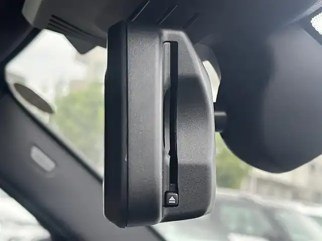 ＢＭＷ Ｘ３ xDrive20d Mスポーツ 静岡県 2020(令2)年 4.2万km アルピンホワイトⅢ ワンオーナー/ハイラインパッケージ/・ランバーサポート/・リヤシートヒーティング/・ヴァーネスカレザーシート/・ポプラグレーファインウッドインテリアトリム／パールクロームハイライト/電動パノラマガラスサンルーフ/アンビエントライト/M ライトアロイホイールダブルスポークスタイリング699M/BMWヘッドアップディスプレイ/ブラインドスポットアシスト/BMWライブコックピット/・12.3インチ マルチディスプレイメーターパネル/・10.25インチワイドコントロールディスプレイ/・HDDナビゲーションシステム/パーキングアシストプラス/・PDC/・パーキングアシスト/・トップビュー/・サイドビューカメラ/・リヤビューカメラ/ドライビングアシストプラス/・ACC/・ステアリング&レーンコントロールアシスト/・レーンディパーチャーウォーニング/・レーンチェンジウォーニング/・アクティブサイドコリジョンプロテクション/・前車接近警告機能/・衝突回避・被害軽減ブレーキ/・事故回避アシスト/・後車衝突警告機能/・クロストラフィックウォーニング/メモリー付パワーシート