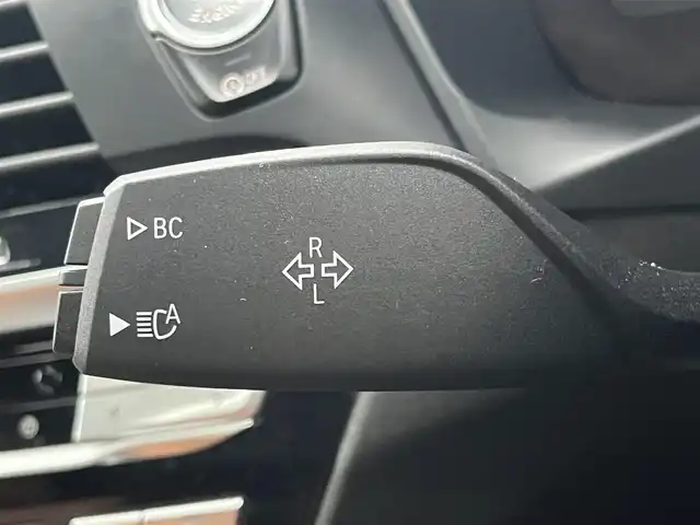 ＢＭＷ Ｘ３ xDrive20d Mスポーツ 静岡県 2020(令2)年 4.2万km アルピンホワイトⅢ ワンオーナー/ハイラインパッケージ/・ランバーサポート/・リヤシートヒーティング/・ヴァーネスカレザーシート/・ポプラグレーファインウッドインテリアトリム／パールクロームハイライト/電動パノラマガラスサンルーフ/アンビエントライト/M ライトアロイホイールダブルスポークスタイリング699M/BMWヘッドアップディスプレイ/ブラインドスポットアシスト/BMWライブコックピット/・12.3インチ マルチディスプレイメーターパネル/・10.25インチワイドコントロールディスプレイ/・HDDナビゲーションシステム/パーキングアシストプラス/・PDC/・パーキングアシスト/・トップビュー/・サイドビューカメラ/・リヤビューカメラ/ドライビングアシストプラス/・ACC/・ステアリング&レーンコントロールアシスト/・レーンディパーチャーウォーニング/・レーンチェンジウォーニング/・アクティブサイドコリジョンプロテクション/・前車接近警告機能/・衝突回避・被害軽減ブレーキ/・事故回避アシスト/・後車衝突警告機能/・クロストラフィックウォーニング/メモリー付パワーシート
