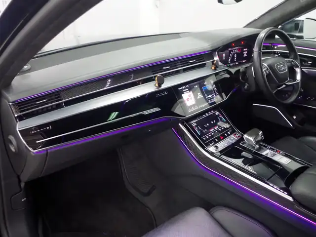 アウディ Ｓ８ クワトロ 兵庫県 2021(令3)年 4.1万km ミトスブラックメタリック パノラマサンルーフ/Bang & Olfsen 3D Advanced Sound System/レーザーライトパッケージ/アルカンタラヘッドライニング/アダプティブウインドウスクリーンワイパー/オプション２１インチアルミホイール/エアクオリティパッケージ/カラードブレーキキャリパーレッド/コンフォートパッケージ/バーチャルコックピット/純正ナビ/全方位カメラ/ヘッドアップディスプレイ/Apple Carplay/全席パワーシート/シートヒーター/ベンチレーター/電動トランクリッド/センターエアバッグ/本革シート