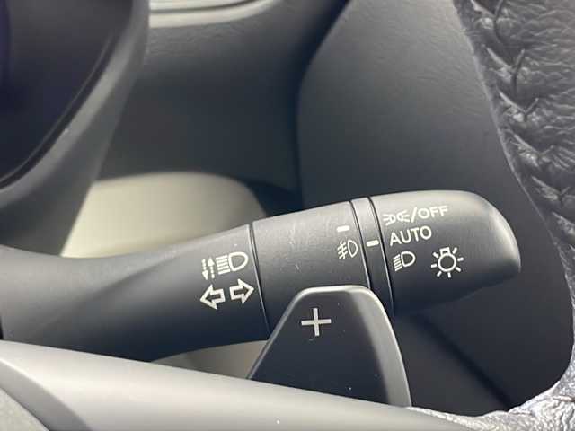 三菱 デリカミニ T プレミアム 宮城県 2023(令5)年 0.8万km オレンジ ４ＷＤ　/純正９インチナビ(AM/FM/BT/フルセグTV)/全方位モニター　/両側パワースライドドア　/デジタルインナーミラー/IC付ターボ　/ｅ－Ａｓｓｉｓｔ　/　・レーダークルーズコントロール　/　・車線維持支援機能　/　・衝突被害軽減ブレーキシステム/　・踏み間違い衝突防止アシスト/　・標識認識システム/　・先行車発進通知/　・ふらつき警報/　・横滑り防止装置/　・ヒルスタートアシスト/　・オートマチックハイビーム/オートライト/LEDライト/ヘッドライトレベライザー/フォグランプ/電動パーキングブレーキ/前後コーナーセンサー/純正アルミホイール/サイドバイザー/ステアリングスイッチ/レザーステアリング/ハーフレザーシート/プッシュスタート/スマートキー