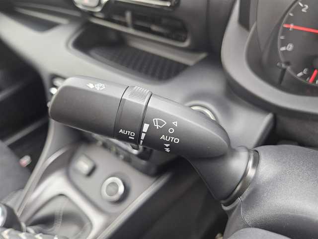 トヨタ ＧＲヤリス RZ ハイパフォーマンス 静岡県 2021(令3)年 5.5万km プラチナホワイトパールマイカ 〇ワンオーナー/〇純正8インチディスプレイオーディオ/〇フルセグTV/〇JBLサウンドシステム/〇バックカメラ/〇アイドリングストップ/〇セーフティセンス/・レーダークルーズコントロール/・プリクラッシュセーフティ/・オートマチックハイビーム/〇冷却スプレー機能付空冷インタークーラー/〇LEDヘッドランプ/〇純正18インチAW/〇革巻きステアリングホイール/〇ステアリングスイッチ/〇ステアリングヒーター/〇左右独立温度調整オートエアコン/〇シルバーステッチ入合皮/ウルトラスエードコンビシート/〇プレミアムスポーツシート（前席）/〇シートヒーター/〇ビルトインETC/〇ドライブレコーダー/〇スマートエントリー/スタートシステム/〇禁煙車