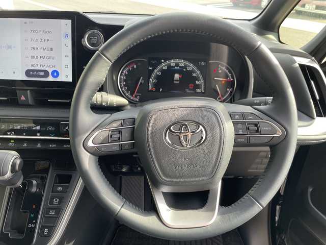 トヨタ ヴォクシー S－Z 愛知県 2023(令5)年 2.1万km アティチュードブラックマイカ 衝突軽減システム/純正10.5型ディズプレイオーディオ　ナビあり/フリップダウンモニター/全方位カメラ/両側パワースライドドア/シートヒーター/フルセグ/CD DVD/Bluetooth/バックカメラ/コーナーセンサー/ETC2.0/LEDヘッドライト/リアオートエアコン/ドライブレコーダー/ステアリングスイッチ/スマートキー/プッシュスタート