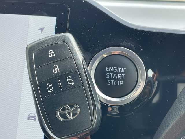 トヨタ ヴォクシー S－Z 愛知県 2023(令5)年 2.1万km アティチュードブラックマイカ 衝突軽減システム/純正10.5型ディズプレイオーディオ　ナビあり/フリップダウンモニター/全方位カメラ/両側パワースライドドア/シートヒーター/フルセグ/CD DVD/Bluetooth/バックカメラ/コーナーセンサー/ETC2.0/LEDヘッドライト/リアオートエアコン/ドライブレコーダー/ステアリングスイッチ/スマートキー/プッシュスタート