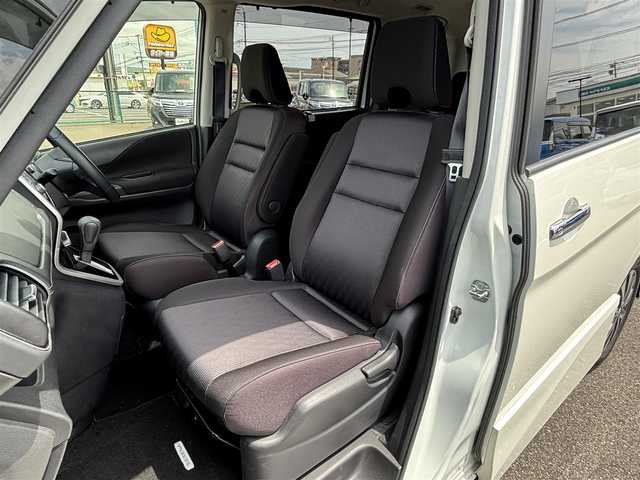 日産 セレナ ハイウェイスターVセレクションⅡ 大分県 2019(平31)年 7万km ブリリアントホワイトパール ・純正ナビ(CD.DVD.BT.SD)/・エマージェンシーブレーキ/・両側パワースライドドア/・コーナーセンサー/・ETC/・ドライブレコーダー/・クルーズコントロール/・パーキングアシスト/・ウォークスルー/・スマートキー/・純正ホイール