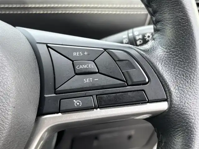 日産 セレナ ハイウェイスターVセレクションⅡ 大分県 2019(平31)年 7万km ブリリアントホワイトパール ・純正ナビ(CD.DVD.BT.SD)/・エマージェンシーブレーキ/・両側パワースライドドア/・コーナーセンサー/・ETC/・ドライブレコーダー/・クルーズコントロール/・パーキングアシスト/・ウォークスルー/・スマートキー/・純正ホイール
