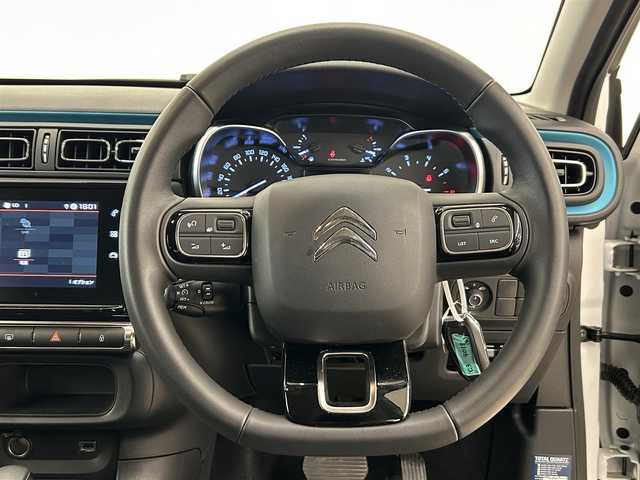 シトロエン Ｃ３ シャイン 岡山県 2022(令4)年 1.6万km 白 ワンオーナー/純正ディスプレイオーディオ/Apple Car Play/バックカメラ/クルーズコントロール/ブラインドスポットモニター/レーンディパーチャー/インテリジェントハイビーム/オートライト/ETC/LED/純正16インチAW