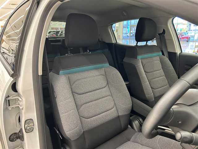 シトロエン Ｃ３ シャイン 岡山県 2022(令4)年 1.6万km 白 ワンオーナー/純正ディスプレイオーディオ/Apple Car Play/バックカメラ/クルーズコントロール/ブラインドスポットモニター/レーンディパーチャー/インテリジェントハイビーム/オートライト/ETC/LED/純正16インチAW