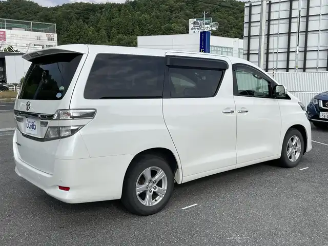 トヨタ ヴェルファイア 2．4X 山形県 2013(平25)年 9.7万km パール (株)IDOMが運営する【じしゃロン山形店】の自社ローン専用車両になります。/こちらは現金またはオートローンご利用時の価格です。/自社ローンご希望の方は別途その旨お申付け下さい。/carrozzeriaナビ/（DISC/MSV/FM/AM/DTV/SD/Bluetooth）/ビルトインETC/片側パワースライドドア/ALLパワーウィンドウ/４WD/フリップダウンモニター/バックカメラ/ステアリングスイッチ/デアイサー/ウィンカーミラー/スマートキー/プッシュスタート/ISOFIX/フォグランプ/ECO MODE