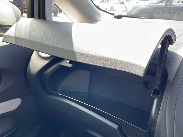 日産 ノート X 石川県 2018(平30)年 5.5万km ブリリアントシルバー 社外ディスプレイオーディオ（ラジオ、BT）/Ｂカメラ　/ＥＴＣ　/前方ドラレコ（DJ4-S）/衝突軽減装置　/車線逸脱警報　/前後コーナーセンサー/ＬＥＤヘッドライト　/オートライト　/横滑り防止装置　/純正フロアマット　/純正アルミホイール　/スマートキー