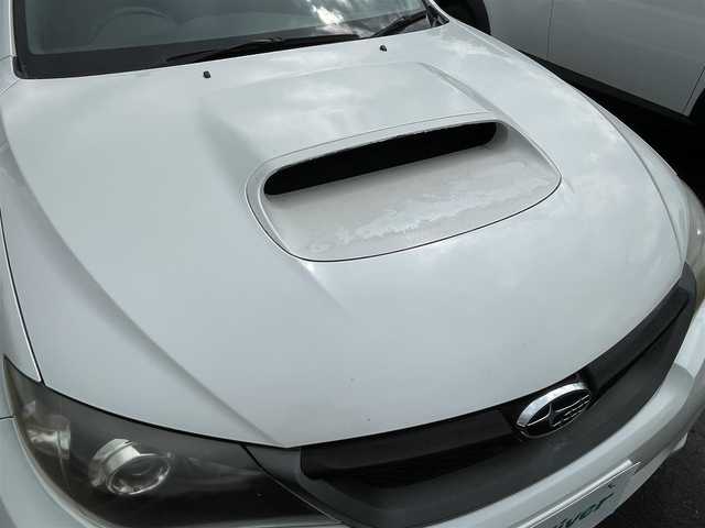 スバル インプレッサ ＷＲＸ STI A－Line タイプS 岩手県 2012(平24)年 9.7万km サテンホワイトパール 禁煙車/4WD/純正STIシート/大型純正ウィング/パドルシフト/前席パワーシート/社外ナビ/→フルセグTV/Bluetooth/CD/DVD/FM/AM/クルーズコントロール/横滑り防止装置/〇プッシュスタート/〇電動格納ミラー/ウィンカーミラー/〇ドアバイザー/〇フロアマット/〇スマートキー/〇シガーソケット/HIDヘッドライト/フォグライト/ETC