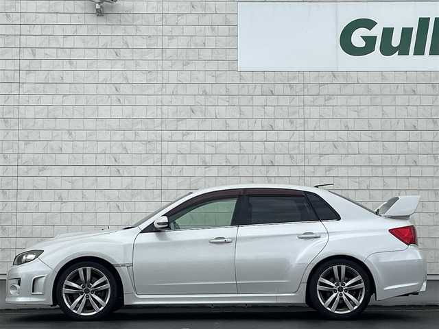 スバル インプレッサ ＷＲＸ STI A－Line タイプS 岩手県 2012(平24)年 9.7万km サテンホワイトパール 禁煙車/4WD/純正STIシート/大型純正ウィング/パドルシフト/前席パワーシート/社外ナビ/→フルセグTV/Bluetooth/CD/DVD/FM/AM/クルーズコントロール/横滑り防止装置/〇プッシュスタート/〇電動格納ミラー/ウィンカーミラー/〇ドアバイザー/〇フロアマット/〇スマートキー/〇シガーソケット/HIDヘッドライト/フォグライト/ETC