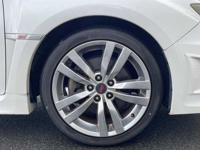 スバル インプレッサ ＷＲＸ STI A－Line タイプS 岩手県 2012(平24)年 9.7万km サテンホワイトパール 禁煙車/4WD/純正STIシート/大型純正ウィング/パドルシフト/前席パワーシート/社外ナビ/→フルセグTV/Bluetooth/CD/DVD/FM/AM/クルーズコントロール/横滑り防止装置/〇プッシュスタート/〇電動格納ミラー/ウィンカーミラー/〇ドアバイザー/〇フロアマット/〇スマートキー/〇シガーソケット/HIDヘッドライト/フォグライト/ETC
