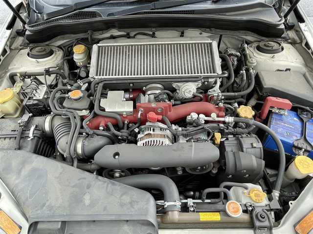 スバル インプレッサ ＷＲＸ STI A－Line タイプS 岩手県 2012(平24)年 9.7万km サテンホワイトパール 禁煙車/4WD/純正STIシート/大型純正ウィング/パドルシフト/前席パワーシート/社外ナビ/→フルセグTV/Bluetooth/CD/DVD/FM/AM/クルーズコントロール/横滑り防止装置/〇プッシュスタート/〇電動格納ミラー/ウィンカーミラー/〇ドアバイザー/〇フロアマット/〇スマートキー/〇シガーソケット/HIDヘッドライト/フォグライト/ETC