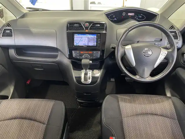 日産 セレナ ハイウェイスター Sハイブリッド 佐賀県 2014(平26)年 9.4万km ブリリアントホワイトパール CVT交換済、フリップダウンモニター、衝突軽減ブレーキ、車線逸脱警報、タイヤ2023グッドイヤー