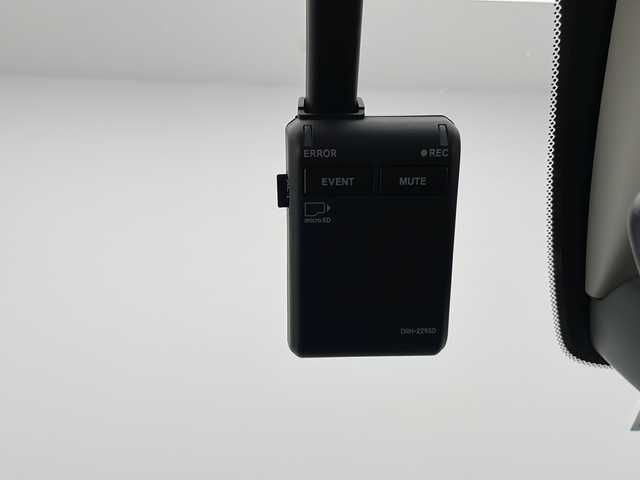 ホンダ ＺＲ－Ｖ ハイブリッド e:HEV Z 長野県 2023(令5)年 1.9万km プラチナホワイトパール 4WD/BOSEプレミアムサウンド/純正メモリナビ&フルセグTV&USB&BT/ホンダセンシング/アダプティブクルーズコントロール/路外逸脱警報/衝突軽減ブレーキ/踏み間違い防止/ブラインドスポットインフォメーション/社外前後ドライブレコーダー/パワーバックドア/レザーシート/前席シートヒーター/前席パワーシート/運転席シートメモリ/ステアリングスイッチ/ステアリングヒーター/パドルシフト/全方位カメラ/ビルトインETC2.0/LEDヘッドライト/オートライト/電動格納ミラー/ウィンカーミラー/ドアミラーヒーター/電動ホールド/ブレーキホールド/純正18インチAW装着/純正フロアマット/社外ドアバイザー/プッシュスタート/スマートキー