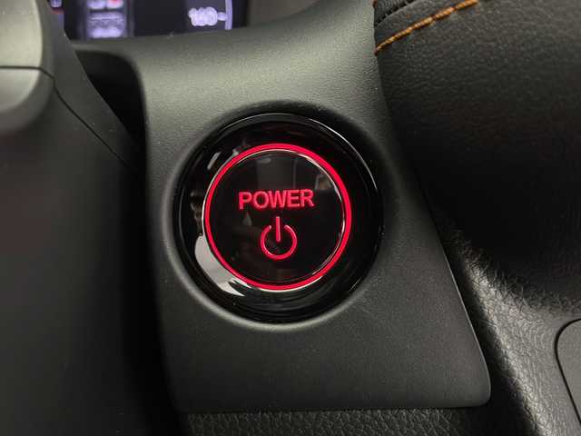 ホンダ ＺＲ－Ｖ ハイブリッド e:HEV Z 長野県 2023(令5)年 1.9万km プラチナホワイトパール 4WD/BOSEプレミアムサウンド/純正メモリナビ&フルセグTV&USB&BT/ホンダセンシング/アダプティブクルーズコントロール/路外逸脱警報/衝突軽減ブレーキ/踏み間違い防止/ブラインドスポットインフォメーション/社外前後ドライブレコーダー/パワーバックドア/レザーシート/前席シートヒーター/前席パワーシート/運転席シートメモリ/ステアリングスイッチ/ステアリングヒーター/パドルシフト/全方位カメラ/ビルトインETC2.0/LEDヘッドライト/オートライト/電動格納ミラー/ウィンカーミラー/ドアミラーヒーター/電動ホールド/ブレーキホールド/純正18インチAW装着/純正フロアマット/社外ドアバイザー/プッシュスタート/スマートキー