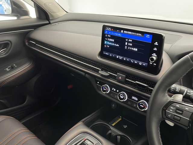 ホンダ ＺＲ－Ｖ ハイブリッド e:HEV Z 長野県 2023(令5)年 1.9万km プラチナホワイトパール 4WD/BOSEプレミアムサウンド/純正メモリナビ&フルセグTV&USB&BT/ホンダセンシング/アダプティブクルーズコントロール/路外逸脱警報/衝突軽減ブレーキ/踏み間違い防止/ブラインドスポットインフォメーション/社外前後ドライブレコーダー/パワーバックドア/レザーシート/前席シートヒーター/前席パワーシート/運転席シートメモリ/ステアリングスイッチ/ステアリングヒーター/パドルシフト/全方位カメラ/ビルトインETC2.0/LEDヘッドライト/オートライト/電動格納ミラー/ウィンカーミラー/ドアミラーヒーター/電動ホールド/ブレーキホールド/純正18インチAW装着/純正フロアマット/社外ドアバイザー/プッシュスタート/スマートキー