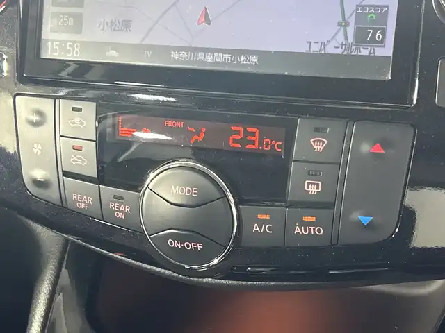 日産 セレナ HWS S HV Vセレ +Sefty Aセーフ 神奈川県 2015(平27)年 7.4万km ブリリアントホワイトパール 純正8インチSDナビ　【MM514D-L】/-CD/DVD/Bluetooth/SD/フルセグTV/アラウンドビューモニター/フリップダウンモニター/両側パワースライドドア　/エマージェンシーブレーキ　/車線警報　/踏み間違い衝突防止アシスト　/ふらつき警報　/クルーズコントロール　/LEDヘッドライト　/フォグランプ　/ビルトインETC