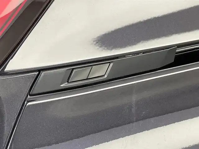 トヨタ ノア ハイブリッド S－Z 愛知県 2023(令5)年 1.8万km スパークリングブラックパールクリスタルシャイン 純正10型DAナビ/電動ステップ/快適利便pkg/電動リアゲート/2列目オットマン/禁煙車/3眼LEDヘッドライト/シートヒーター/ステアリングヒーター/HDMI接続/Android Auto＆AppleCarplay/ETC2.0/バックカメラ/ハーフレザーシート/トヨタセーフティセンス