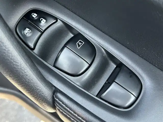 日産 エクストレイル 20Xi Vセレクション 群馬県 2020(令2)年 5.1万km ダイヤモンドブラック 4WD/純正10型ナビ(MM520D-L)/CD・DVD・SD・USB/BT・HDMI・フルセグTV/デジタルインナーミラー/ビルトインETC/アラウンドビューモニター/クルーズコントロール/パワーバックドア/プロパイロット/前席パワーシート/全席シートヒーター/純正フロアマット/純正AWのみ積込/　(225/60/R18)