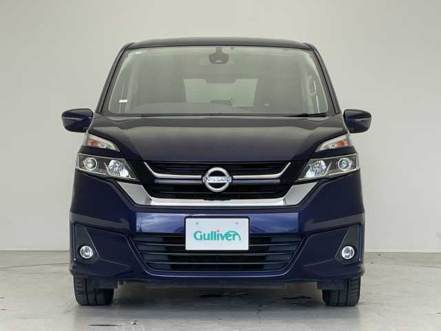 日産 セレナ G 愛知県 2017(平29)年 5.7万km アズライトブルー 純正9型ナビ/フリップダウンモニター/バックカメラ/両側パワースライドドア/ＥＴＣ/アイドリングストップ/LEDヘッドライト/純正アルミホイール/フルセグ/CD DVD/Bluetooth/衝突軽減システム/ステアリングスイッチ/スマートキー/プッシュスタート