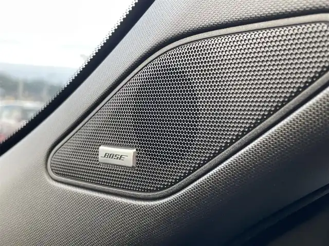 三菱 アウトランダー ＰＨＥＶ P 東京都 2024(令6)年 0.4万km ホワイトダイヤモンド 電動パノラマサンルーフ/BOSEサウンド/ e-Assist/・衝突被害軽減ブレーキシステム/・踏み間違い衝突防止アシスト/・車線逸脱防止支援機能/・ブラインドスポットアシスト/・ヘッドアップディスプレイ/・マイパイロット/・マルチアラウンドモニター/純正ナビ/フルセグTV/ワイヤレス充電器/セミアニリンレザーシート/メモリー機能付きパワーシート/ランバーサポート (リフレッシュ機能)/シートヒーター/ステアリングヒーター/エレクトリックテールゲート/後席ロールサンシェード/アダプティブLEDヘッドライト/20インチ純正アルミホイール/スマートキー