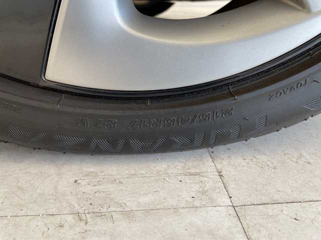 トヨタ プリウス A ツーリングセレクション 愛知県 2019(平31)年 3.7万km エモーショナルレッドⅡ 純正9型ナビ ＳＤカードなし/レーダークルーズコントロール/シートヒーター/バックカメラ/コーナーセンサー/純正アルミホイール/ブラインドスポットモニター/ヘッドアップディスプレイ/LEDヘッドライト/オートマチックハイビーム/ETC/衝突軽減システム/フルセグ/CD DVD/Bluetooth/ステアリングスイッチ/スマートキー/プッシュスタート