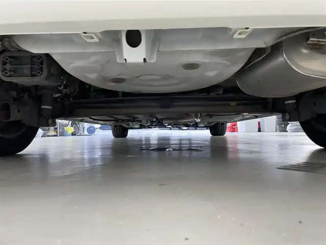 トヨタ シエンタ G 滋賀県 2015(平27)年 6.2万km ホワイトパールクリスタルシャイン 純正7インチナビ/【Bluetooth/フルセグ TV/SD/DVD/CD】/両側パワースライドドア/バックカメラ/レーダークルーズコントロール/衝突軽減ブレーキ/レーンキープアシスト/オートマチックハイビームシステム/LEDヘッドライト/純正ドライブレコーダー/純正ビルトインETC/純正フロアマット/プッシュスタート/スマートキー/ステアリングリモコン