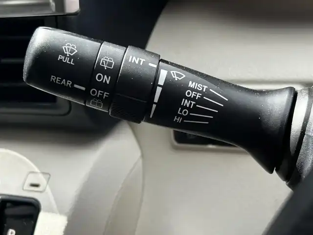 トヨタ シエンタ G 滋賀県 2015(平27)年 6.2万km ホワイトパールクリスタルシャイン 純正7インチナビ/【Bluetooth/フルセグ TV/SD/DVD/CD】/両側パワースライドドア/バックカメラ/レーダークルーズコントロール/衝突軽減ブレーキ/レーンキープアシスト/オートマチックハイビームシステム/LEDヘッドライト/純正ドライブレコーダー/純正ビルトインETC/純正フロアマット/プッシュスタート/スマートキー/ステアリングリモコン