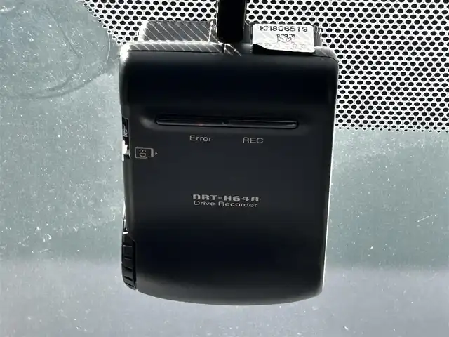 トヨタ シエンタ G 滋賀県 2015(平27)年 6.2万km ホワイトパールクリスタルシャイン 純正7インチナビ/【Bluetooth/フルセグ TV/SD/DVD/CD】/両側パワースライドドア/バックカメラ/レーダークルーズコントロール/衝突軽減ブレーキ/レーンキープアシスト/オートマチックハイビームシステム/LEDヘッドライト/純正ドライブレコーダー/純正ビルトインETC/純正フロアマット/プッシュスタート/スマートキー/ステアリングリモコン