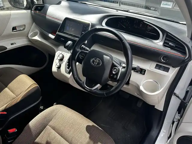 トヨタ シエンタ G 滋賀県 2015(平27)年 6.2万km ホワイトパールクリスタルシャイン 純正7インチナビ/【Bluetooth/フルセグ TV/SD/DVD/CD】/両側パワースライドドア/バックカメラ/レーダークルーズコントロール/衝突軽減ブレーキ/レーンキープアシスト/オートマチックハイビームシステム/LEDヘッドライト/純正ドライブレコーダー/純正ビルトインETC/純正フロアマット/プッシュスタート/スマートキー/ステアリングリモコン