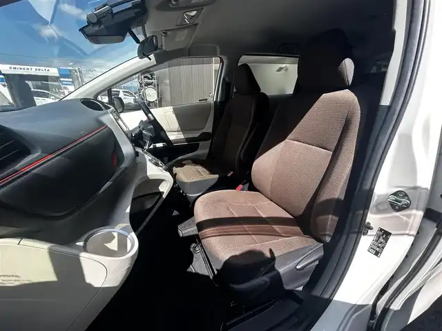 トヨタ シエンタ G 滋賀県 2015(平27)年 6.2万km ホワイトパールクリスタルシャイン 純正7インチナビ/【Bluetooth/フルセグ TV/SD/DVD/CD】/両側パワースライドドア/バックカメラ/レーダークルーズコントロール/衝突軽減ブレーキ/レーンキープアシスト/オートマチックハイビームシステム/LEDヘッドライト/純正ドライブレコーダー/純正ビルトインETC/純正フロアマット/プッシュスタート/スマートキー/ステアリングリモコン