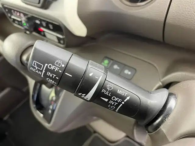 ホンダ Ｎ ＢＯＸ L 富山県 2021(令3)年 3万km プラチナホワイトパール 社外ナビ（AM/FM/BT/CD/ワンセグ）/ETC/シートヒーター/片側パワースライドドア/衝突被害軽減システム/レーダークルーズコントロール/レーンキープアシスト/コーナーセンサー/横滑り防止装置/社外フロアマット/オートLEDライト/スマートキー/スペアキー