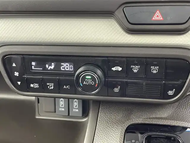 ホンダ Ｎ ＢＯＸ L 富山県 2021(令3)年 3万km プラチナホワイトパール 社外ナビ（AM/FM/BT/CD/ワンセグ）/ETC/シートヒーター/片側パワースライドドア/衝突被害軽減システム/レーダークルーズコントロール/レーンキープアシスト/コーナーセンサー/横滑り防止装置/社外フロアマット/オートLEDライト/スマートキー/スペアキー