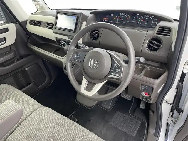 ホンダ Ｎ ＢＯＸ L 富山県 2021(令3)年 3万km プラチナホワイトパール 社外ナビ（AM/FM/BT/CD/ワンセグ）/ETC/シートヒーター/片側パワースライドドア/衝突被害軽減システム/レーダークルーズコントロール/レーンキープアシスト/コーナーセンサー/横滑り防止装置/社外フロアマット/オートLEDライト/スマートキー/スペアキー