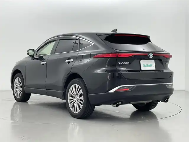 トヨタ ハリアー ハイブリッド Z レザーパッケージ 熊本県 2020(令2)年 7.1万km プレシャスブラックパール 調光パノラマルーフ　/ＪＢＬ１２．３インチナビ（ＡＵＸ・ＢＴ・フルセグ・ＵＳＢ）/全周囲カメラ　/社外前後ドライブレコーダー（ZDR-025）　/レーダークルーズコントロール/ビルトインＥＴＣ２．０　/パワーバックドア　/前席シートヒーター/前席エアーシート/前席パワーシート/ステアリングヒーター/衝突軽減ブレーキ/レーンキープアシスト/横滑り防止/ブラインドスポットモニター/デジタルインナーミラー/レザーシート/純正フロアマット/純正19インチAW/オートライト/オートマチックハイビーム/LEDヘッドライト/フォグランプ/スマートキー/プッシュスタート