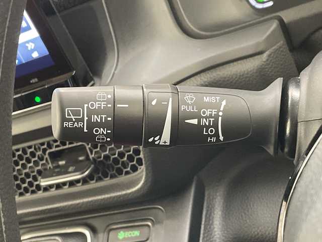 ホンダ ステップワゴン eHEV エアー 大阪府 2024(令6)年 1.9万km プラチナホワイトパール ホンダセンシング/純正11型ナビ/バックカメラ/両側パワースライドドア/レーダークルーズコントロール/CD DVD/Bluetooth/フルセグ/コーナーセンサー/純正アルミホイール/ETC/LEDヘッドライト/レーンキープアシスト/ドライブレコーダー/スマートキー/プッシュスタート