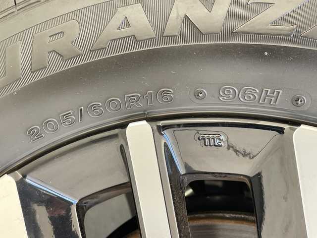 ホンダ ステップワゴン eHEV エアー 大阪府 2024(令6)年 1.9万km プラチナホワイトパール ホンダセンシング/純正11型ナビ/バックカメラ/両側パワースライドドア/レーダークルーズコントロール/CD DVD/Bluetooth/フルセグ/コーナーセンサー/純正アルミホイール/ETC/LEDヘッドライト/レーンキープアシスト/ドライブレコーダー/スマートキー/プッシュスタート