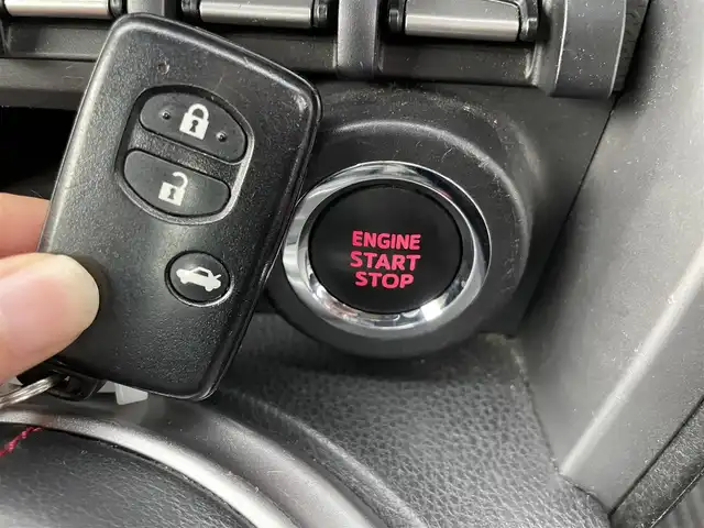 スバル ＢＲＺ S 群馬県 2012(平24)年 8.4万km クリスタルブラックシリカ 純正7インチナビ/・TV/BT/CD/AM/FM/=====/６速マニュアル　純正ＳＤナビ　バックカメラ　Ｂｌｕｅｔｏｏｔｈ　純正アルミホイール　プッシュスタート　ドライブレコーダー　ＥＴＣ　横滑り防止　ＨＩＤヘッドライト　オートライト　純正フロアマット　禁煙車