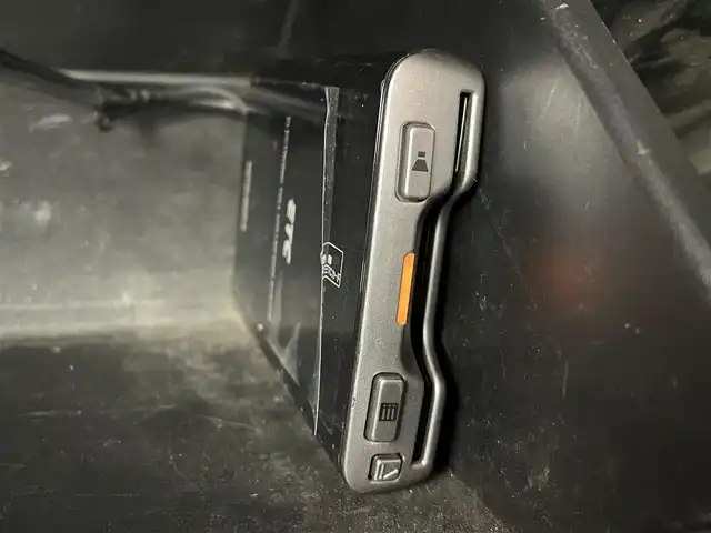 スバル ＢＲＺ S 群馬県 2012(平24)年 8.4万km クリスタルブラックシリカ 純正7インチナビ/・TV/BT/CD/AM/FM/=====/６速マニュアル　純正ＳＤナビ　バックカメラ　Ｂｌｕｅｔｏｏｔｈ　純正アルミホイール　プッシュスタート　ドライブレコーダー　ＥＴＣ　横滑り防止　ＨＩＤヘッドライト　オートライト　純正フロアマット　禁煙車