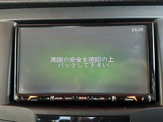 スズキ キザシ 静岡県 2015(平27)年 7.1万km シルバー 純正SDナビ/・Bluetooth/・AM/・FM/主要装備/・衝突軽減/・クルコン/・コーナーセンサー後/・バックカメラ/・ETC/・パワーシートD/N席/・合皮シート/・MTモード付/・社外フロアマット/・純正アルミホイール/・キセノンヘッドライト/・オートライト/・スマートキー/・プッシュスタート